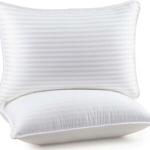 Utopia Bedding White Bed Pillows - Set of 2 Standard New in Box